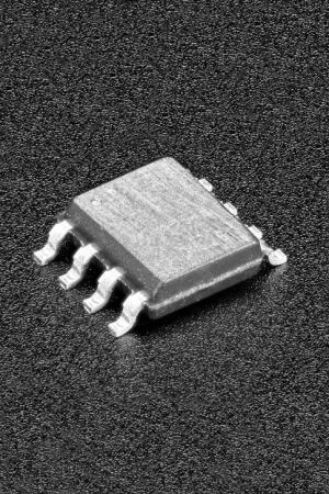 Adafruit Pseudo SRAM seriale generica da 64 Mbit - PSRAM - 3,3 V 133 MHz Prezzo Ridotto