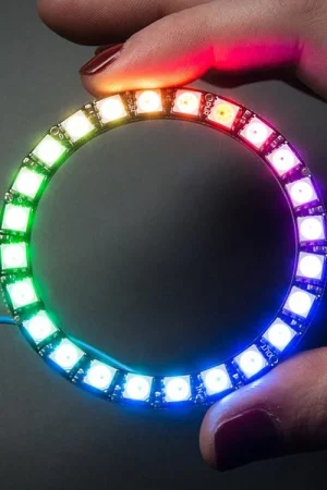 Adafruit NeoPixel Ring - 24 x 5050 LED RGB con driver integrati Più Venduto